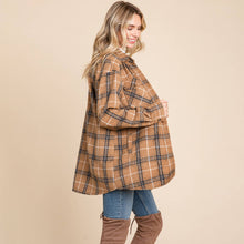 Load image into Gallery viewer, Plaid Flannel Collared Shacket Shirt Jacket: Black / Large 12-14
