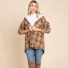 Load image into Gallery viewer, Plaid Flannel Collared Shacket Shirt Jacket: Black / Small 4-6
